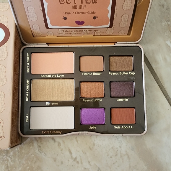 Too Faced Peanut Butter & Jelly Palette - Picture 2 of 4